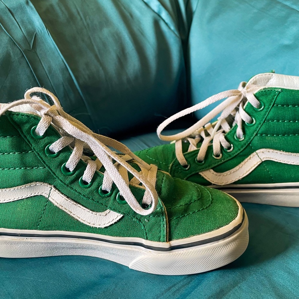 VANS KIDS SK8-HI SHOE High Tops Kids 13 Green and White